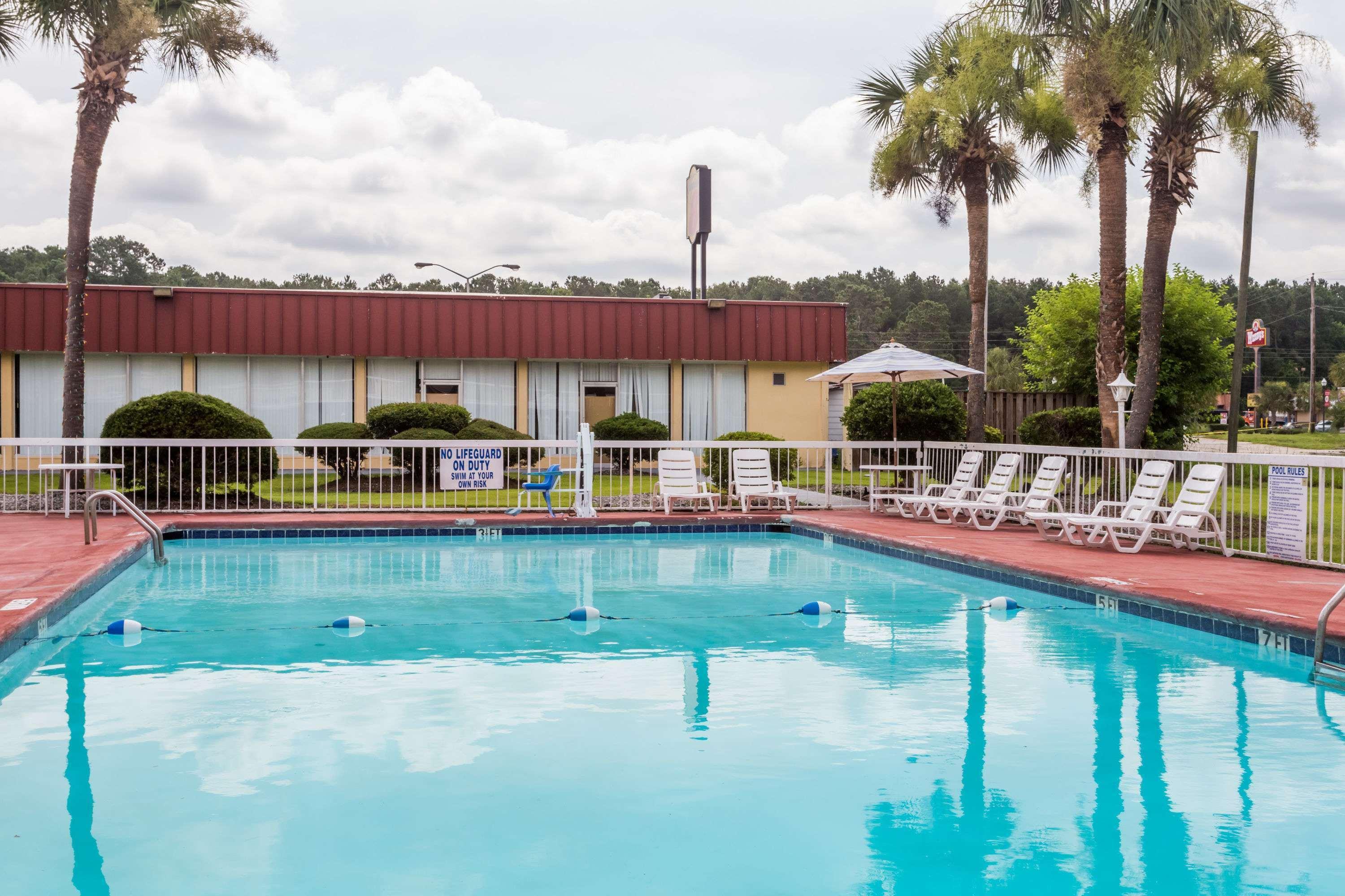 Super 8 By Wyndham Hardeeville - Savannah North מראה חיצוני תמונה