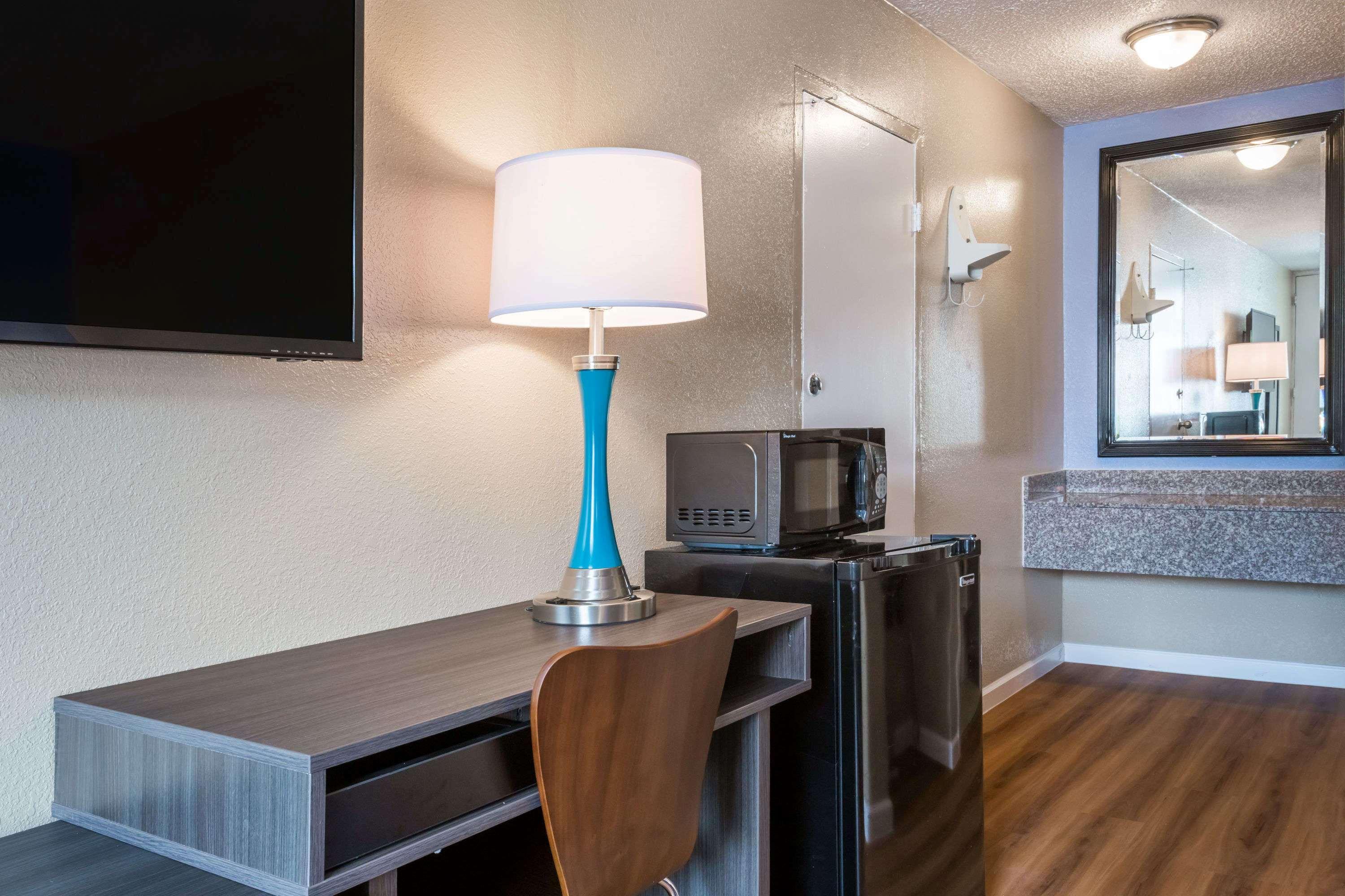 Super 8 By Wyndham Hardeeville - Savannah North מראה חיצוני תמונה