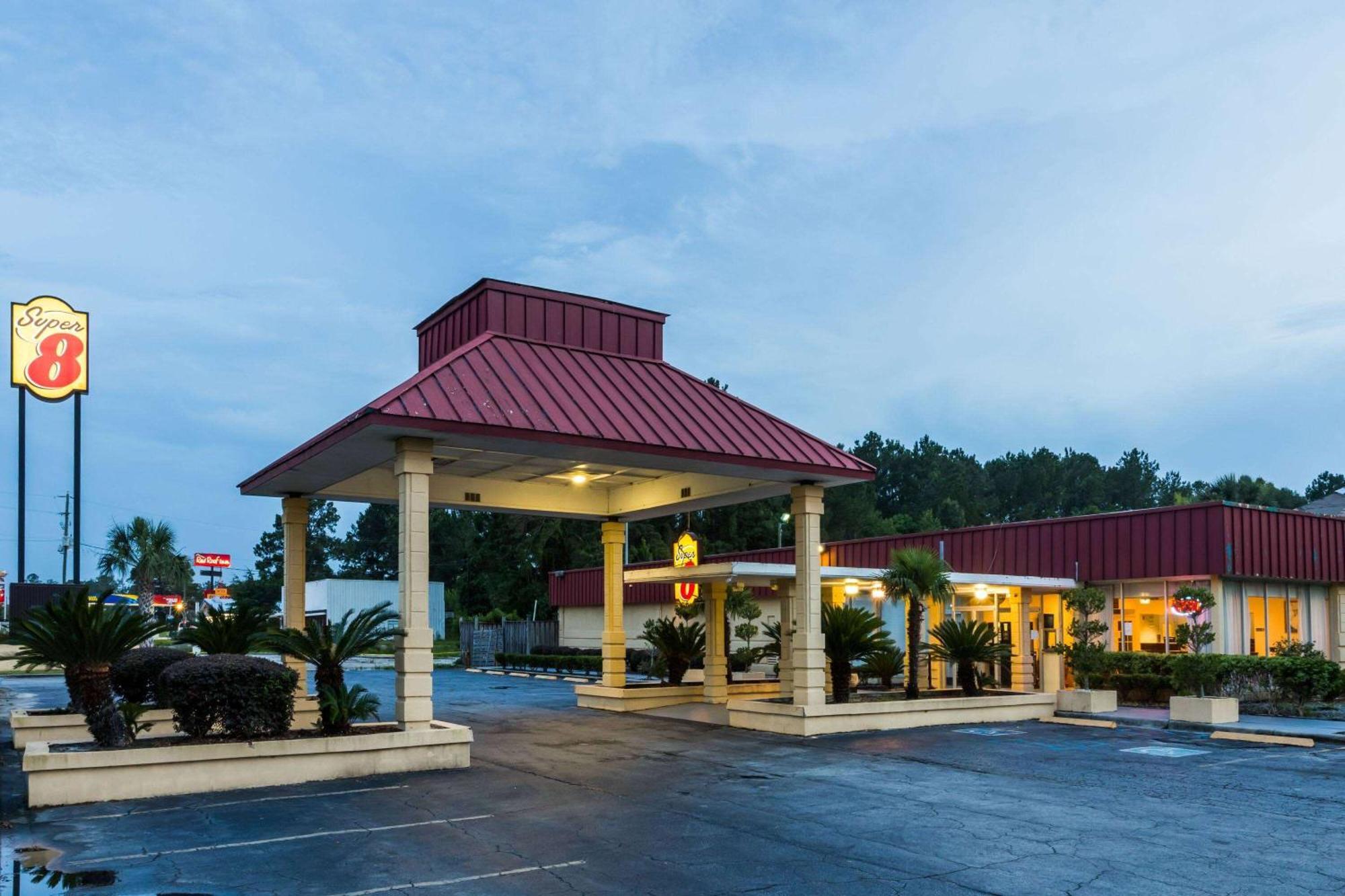 Super 8 By Wyndham Hardeeville - Savannah North מראה חיצוני תמונה
