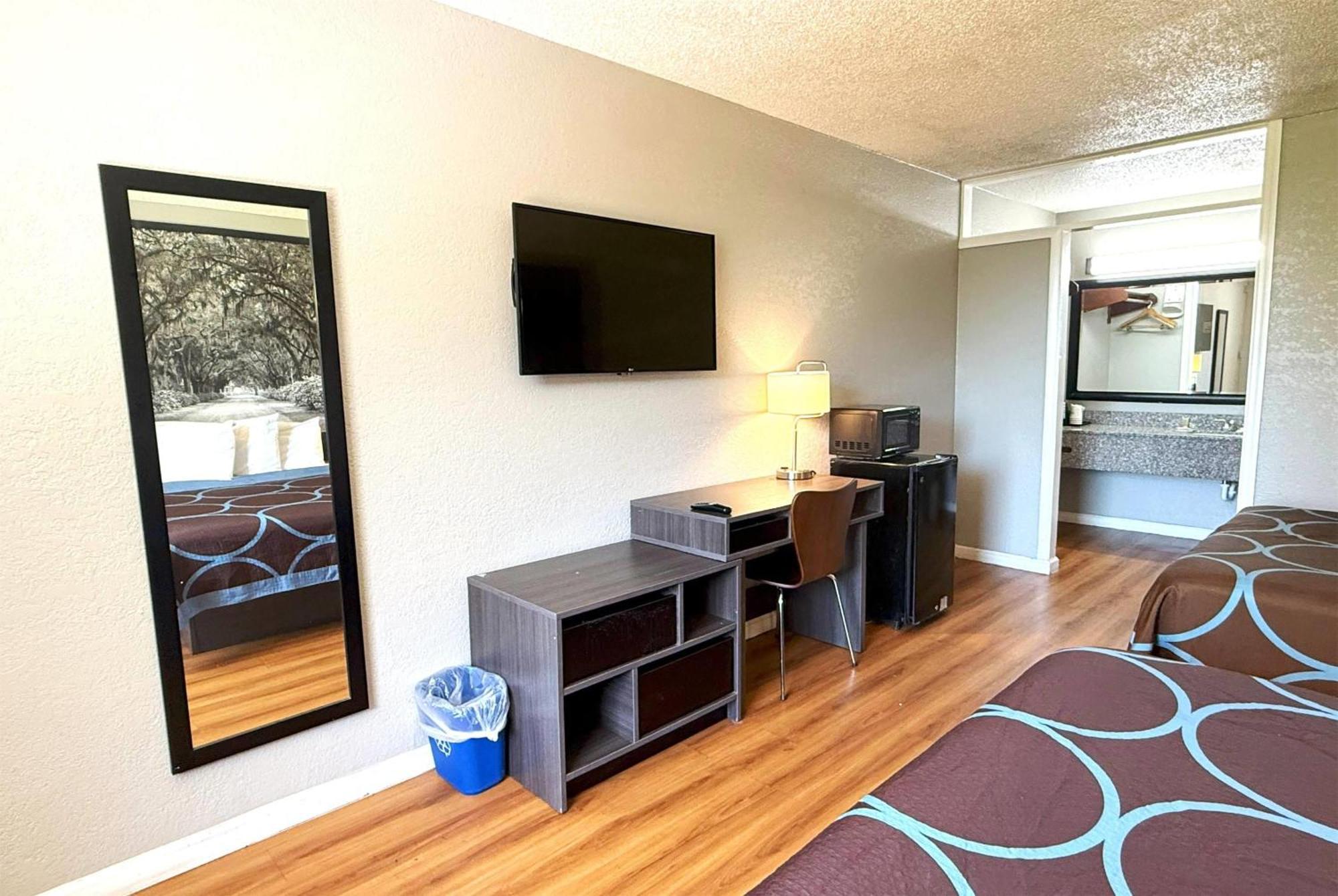 Super 8 By Wyndham Hardeeville - Savannah North מראה חיצוני תמונה