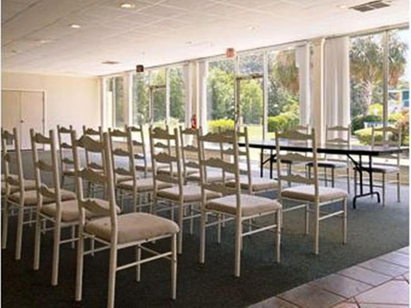 Super 8 By Wyndham Hardeeville - Savannah North מראה חיצוני תמונה